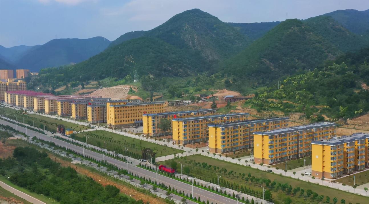 最新十大新闻深度论述，揭示背后的真相与启示