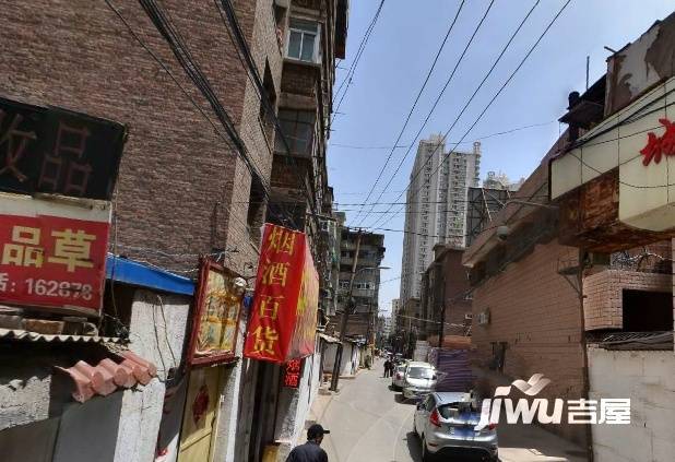 西安房价动态与古都风情，巷弄特色小店深度游