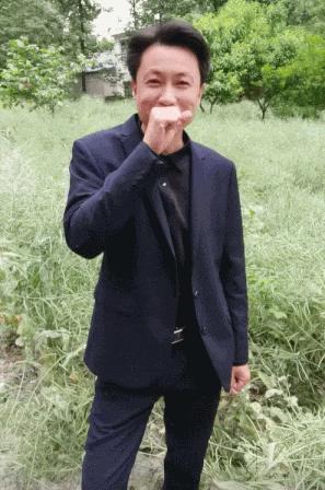 KTV价格概览，高歌一曲，展现自信与成长的力量