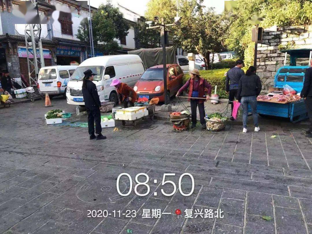 疫情最新进展背景下的小巷奇遇，特色小店的独特魅力