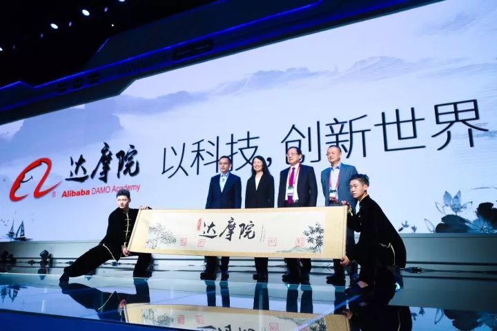 印度学者探索前沿科技，未来生活的高科技魅力揭秘
