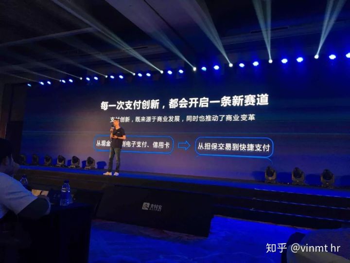科技重塑生活，百分网最新版下载，掌中世界的新纪元