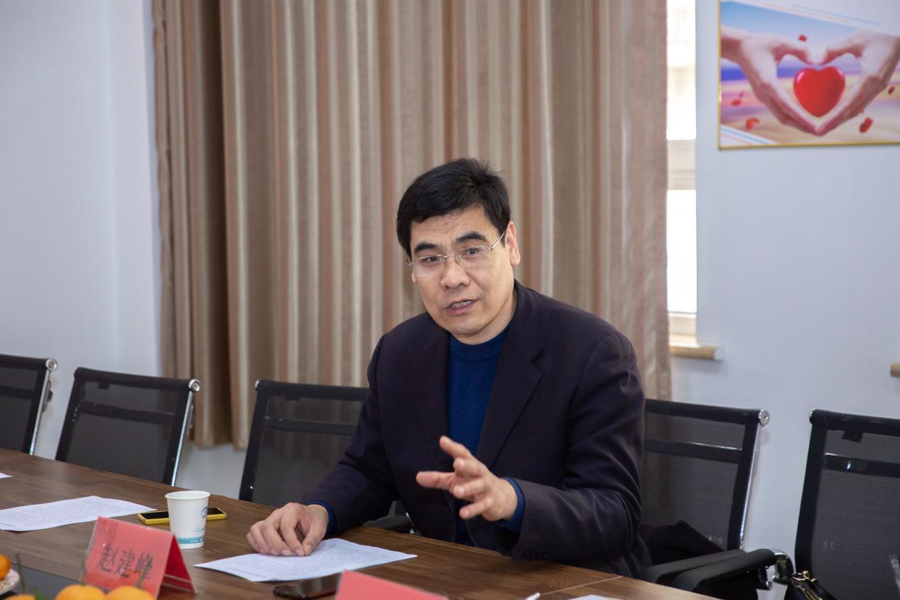 演员钱多多，星光背后的故事与璀璨人生