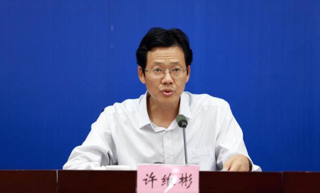 甘肃省信用社最新领导与小巷独特小店的故事
