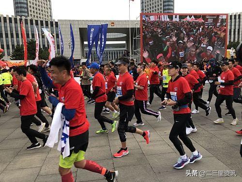 辽化忠旺最新招聘信息，小城的求职奇遇与友情的交织温暖纽带