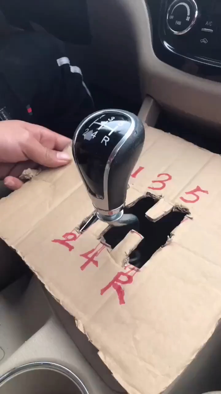 小红书分享最新换挡技巧，驾驭速度与激情的驾驶体验！